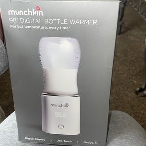 munchkin digital bottle warmer